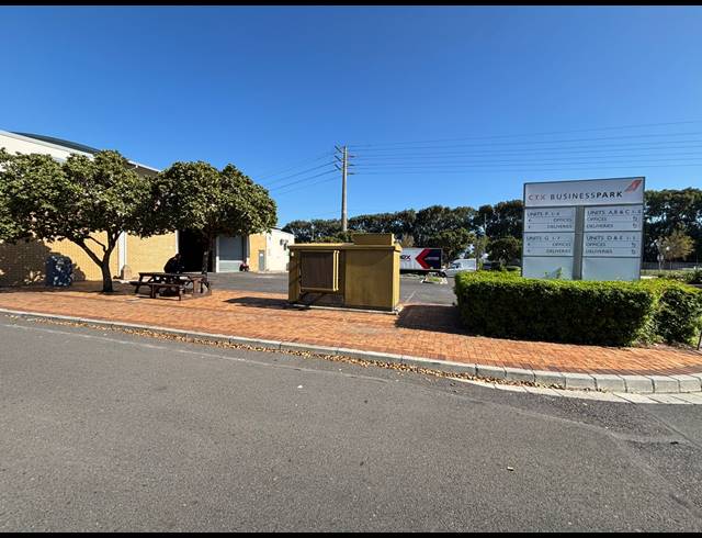 404M² WAREHOUSE TO LET IN AIRPORT INDUSTRIA